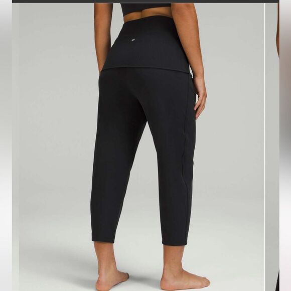 Lululemon Align Ribbed Waist Cropped Jogger Pants  Black Size 4 - Picture 2 of 9